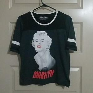 Marilyn Monroe grey tshirt